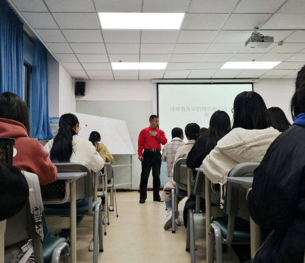 北京联合大学刘全礼教授来我校做学术报告